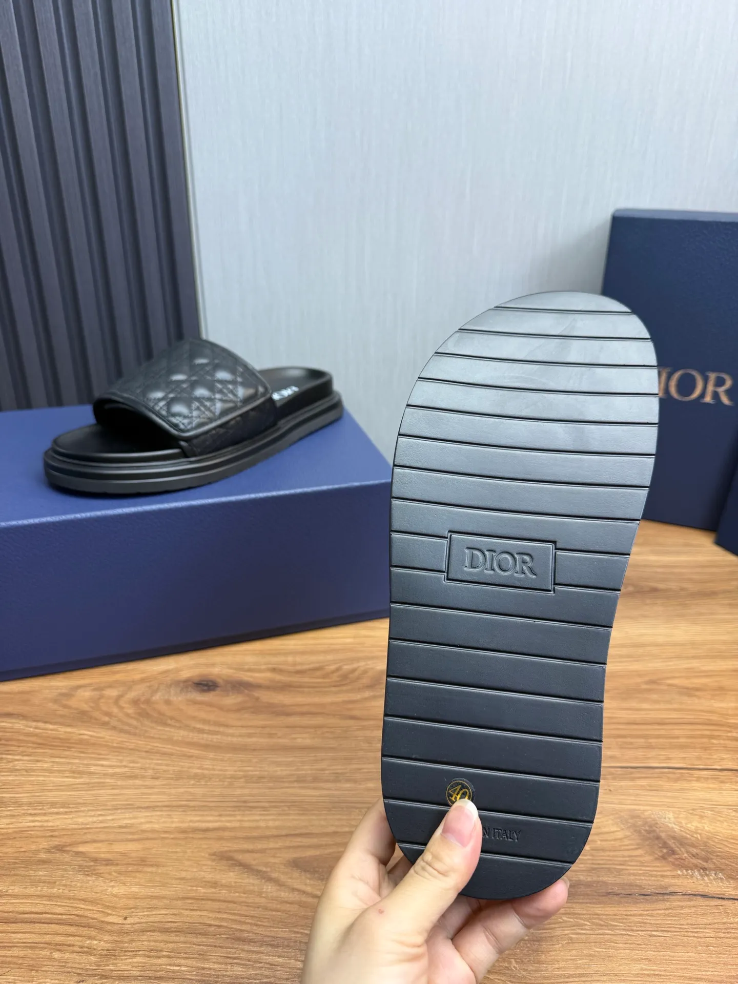 Men's shoes 💰280💰 Dior. Men's slippers 🩴Official website 1:1 production 38-45 yards 45 46 🉑️Customized original material shipped✅